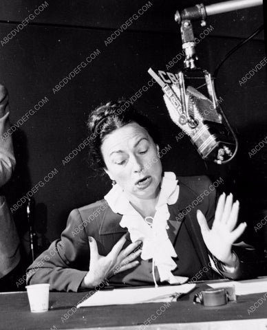 Agnes Moorehead CBS radio broadcast Suspense 8b20-1797