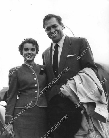 Howard Keel and his wife maybe 8b20-18007