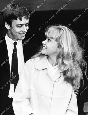 candid Hayley Mills and friend 8b20-18080