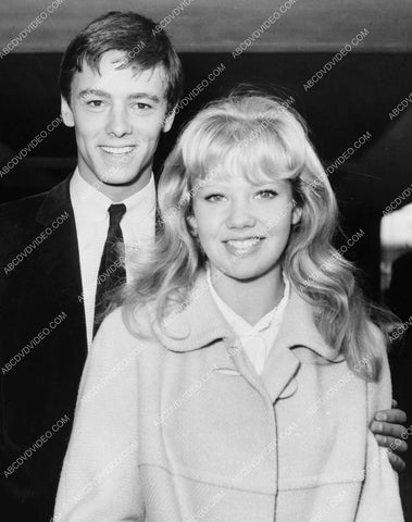 Hayley Mills and friend 8b20-18115