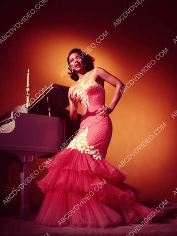 Dorothy Dandridge singing away by the piano 8b20-18146