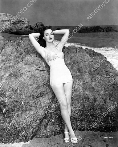 shapely Dorothy Hart in her swimsuit at the beach 8b20-18163