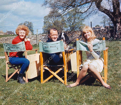 family Mary Mills John Mills Hayley Mills on set film Gypsy Girl 8b20-18453