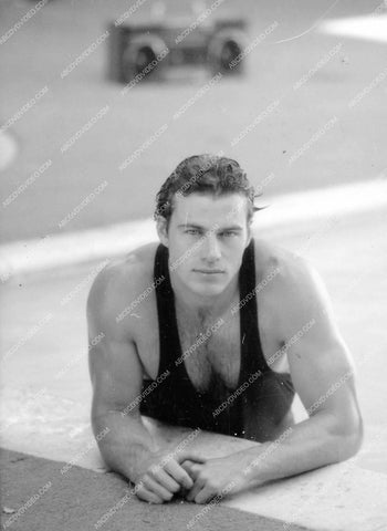 handsome Jon-Erik Hexum in the swimming pool 8b20-18657