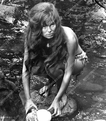 sexy cavegirl Julie Ege film Creatures the World Forgot 8b20-18722