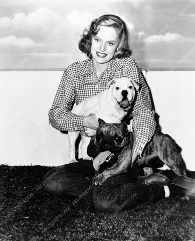 candid photo Alexis Smith and her two bulldogs 8b20-1874