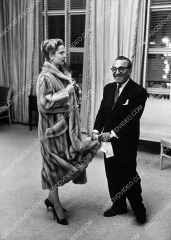 Martha Hyer trying on a new fur coat 8b20-18789