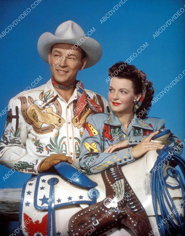 Roy Rogers and Dale Evans portrait 8b20-18920