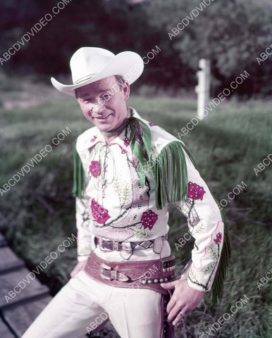 Roy Rogers in the great outdoors 8b20-18993