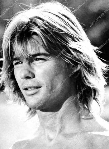 Jan-Michael Vincent outdoors portrait 8b20-19128