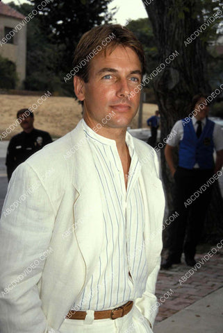 candid Mark Harmon arriving at some event 8b20-19220