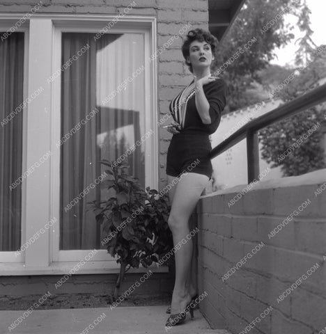 Allison Hayes in short shorts high heels on the balcony 8b20-1944