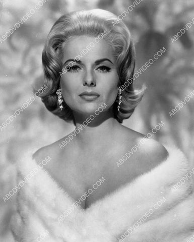 beautiful Martha Hyer portrait 8b20-19959