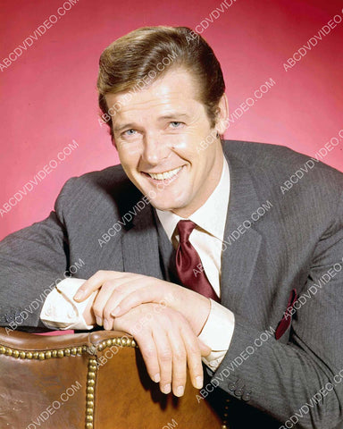 Roger Moore portrait 8b20-20085