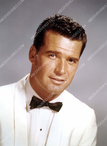 James Garner in his white tuxedo jacket 8b20-20223