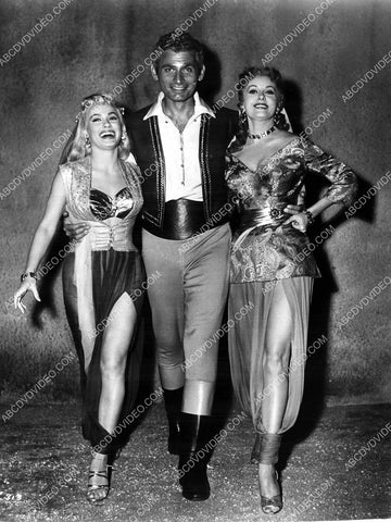 Mamie Van Doren Jeff Chandler Rhonda Fleming film Yankee Pasha 8b20-20234