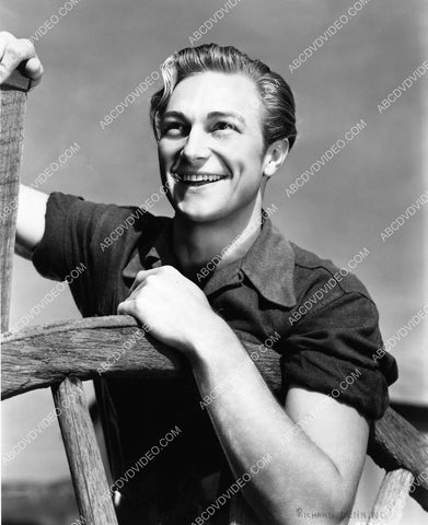 Richard Denning outdoors portrait 8b20-20315