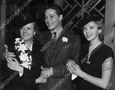 Ida Lupino w family and friends 8b20-20333