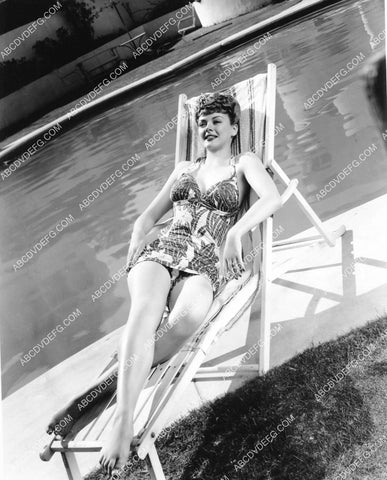 Leslie Brooks getting some sun by the swimming pool 8b20-20490