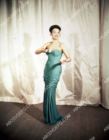 beautiful Lena Horne singing away 8b20-20498