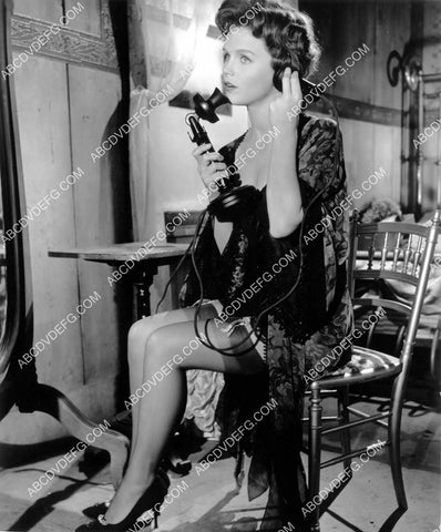 Lee Remick on the telephone 8b20-20529