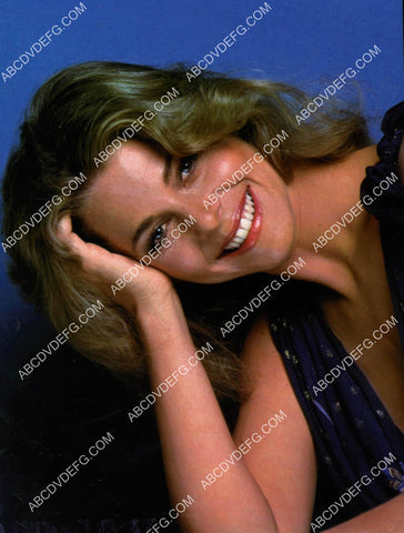 beautiful Lindsay Wagner portrait 8b20-20547