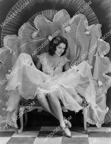 Lillian Roth in her fanned out dress 8b20-20583