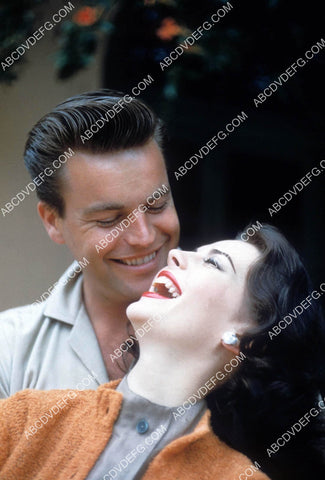 Robert Wagner Natalie Wood having fun 8b20-20630