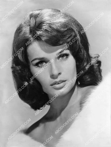 beautiful Senta Berger portrait 8b20-20803