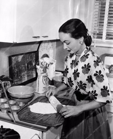 candid Ann Blythe and rolling pin baking some delicious goodies 8b20-2302