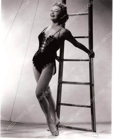 Anne Baxter sexy in circus girl outfit 8b20-2473
