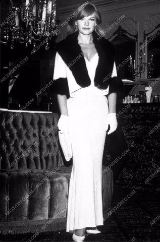 lovely Anne Francis ready for a black and white ball 8b20-2518