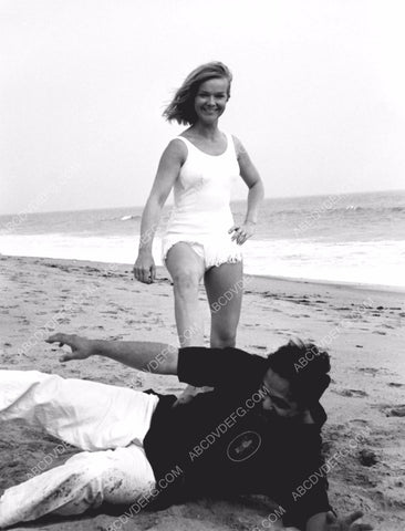 Anne Francis kickin butt on the beach 8b20-2521