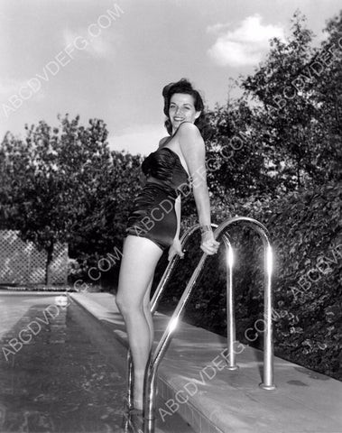 beautiful Jane Russell getting into the swimming pool 8b20-2651
