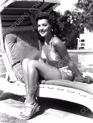 Ann Rutherford beautiful in swimwear out by the swimming pool 8b20-2659