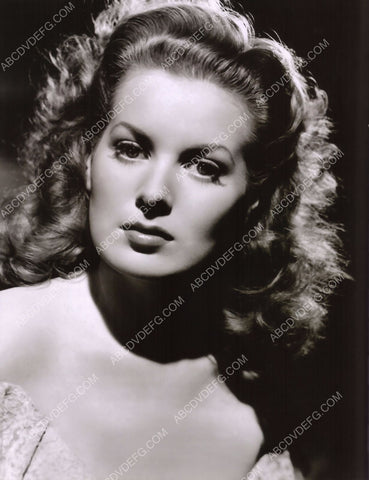 gorgeous Maureen O'Hara portrait 8b20-2717