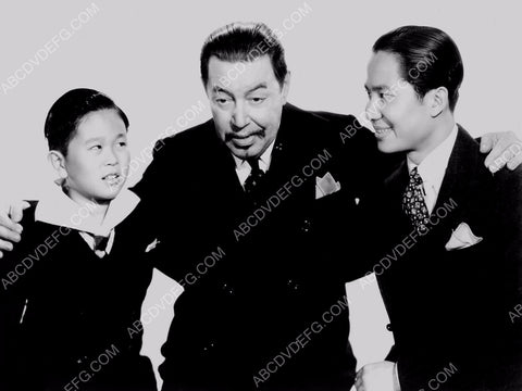 Warner Oland Keye Luke film Charlie Chan in Honolulu 8b20-2736