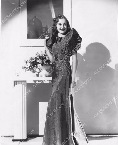 Anne Shirley full length fashion portrait 8b20-2870