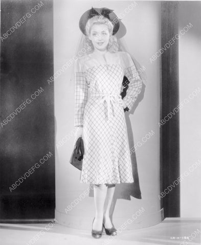 Anne Shirley full length fashion portrait 8b20-2878