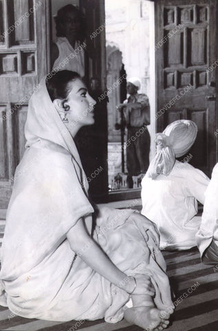 Ava Gardner sitting down unknown film production 8b20-3107