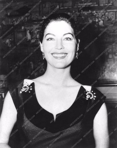 happy Ava Gardner pic 8b20-3108