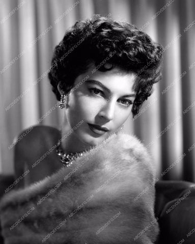 stylish Ava Gardner portrait 8b20-3134