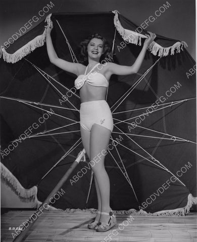 just gorgeous Barbara Bates in bikini under umbrella 8b20-3230