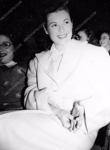 candid Barbara Hale at some event 8b20-3302