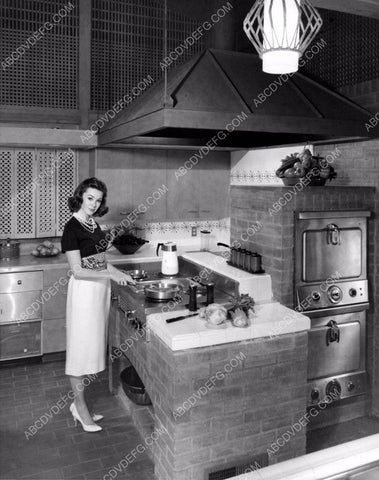 Barbara Rush makes something delicious in a macked out kitchen 8b20-3437