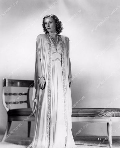 beautiful Barbara Stanwyck full length fashion portrait 8b20-3446