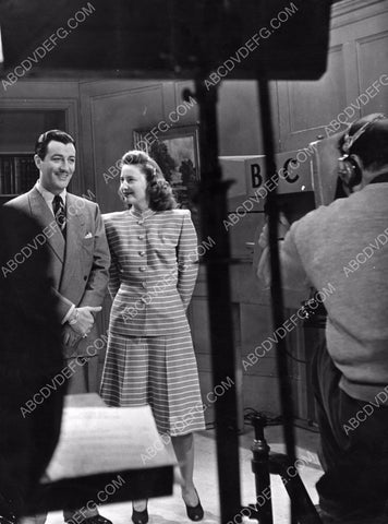 Robert Taylor Barbara Stanwyck candid BBC Television shot 8b20-3518