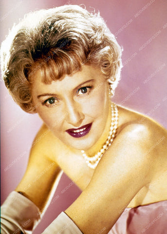 Barbara Stanwyck portrait 8b20-3554