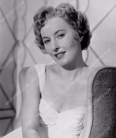 Barbara Stanwyck seated portrait 8b20-3583