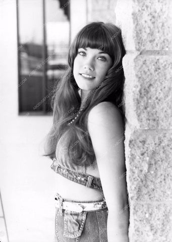 lovely Barbi Benton portrait 8b20-3608